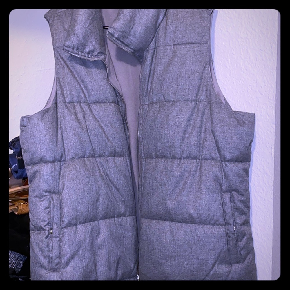 XXL grey old navy vest
